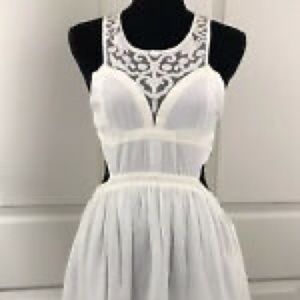 Millau LF White cutout dress S